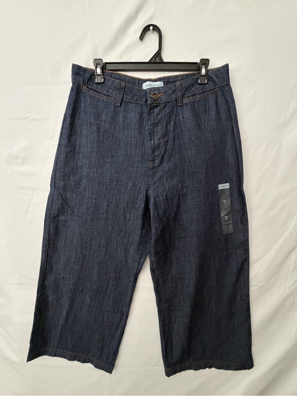 Women’s Liz Claiborne Blue Denim Crop Pants Size 12 NWT (A756)
